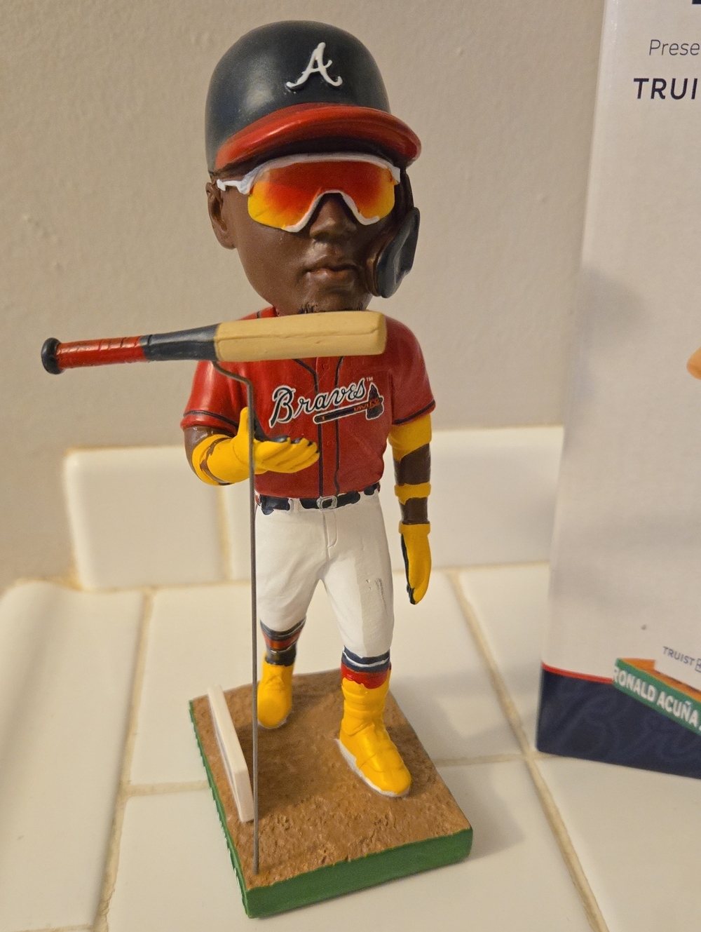 BRAND NEW - Ronald Acuna Jr Bat Flip Bobblehead - Atlanta Braves - Picture 2 of 2